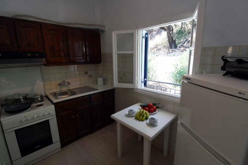 Kaminaki Apartments