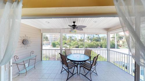4851 Estero Blvd