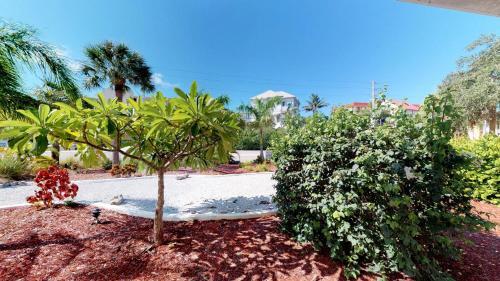 4851 Estero Blvd