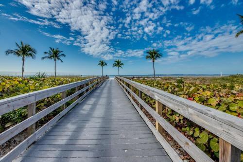 Beach Villas #102