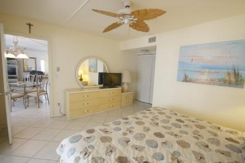 Island House Beach Club 3e