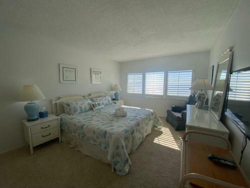 Strandview #304