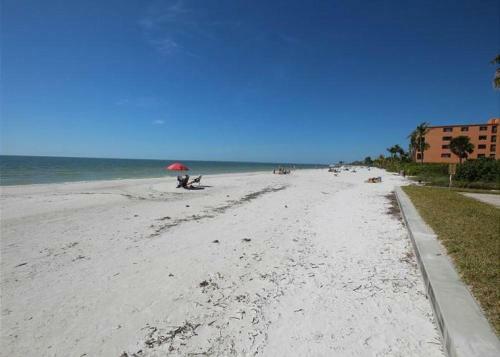 Strandview #603