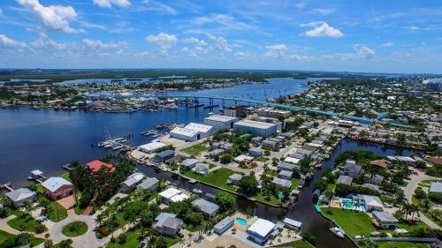 749 Estero Blvd