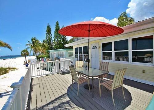 718 Estero Boulevard