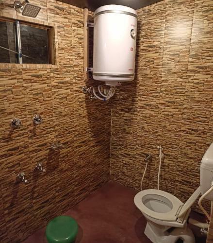 Hostal Gosani Guest House