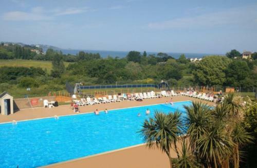 2 Bed Static Caravan @ Hoburne Devon Bay
