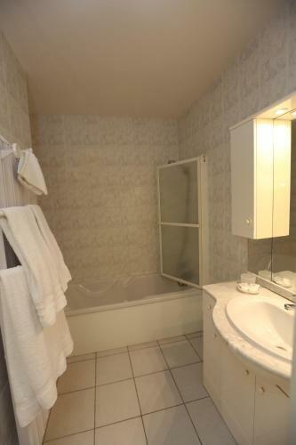 Hotel Le Relais Du Chateau
