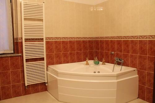 Hostal La Rondinella