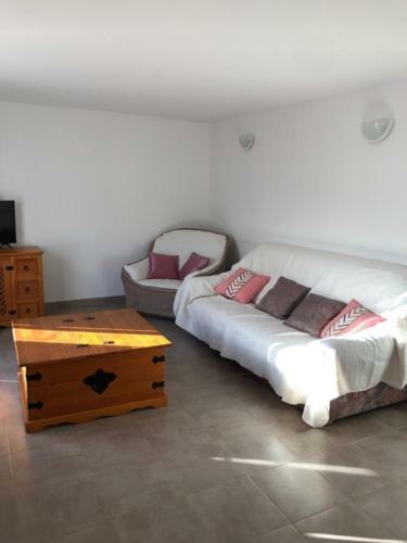 Apartamento Villa Lucie Paul Rez De Jardin � M�la
