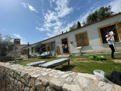 Shkolla Hostel & Camping