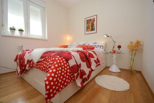 Apartment Vacation In Zadar - Mirna