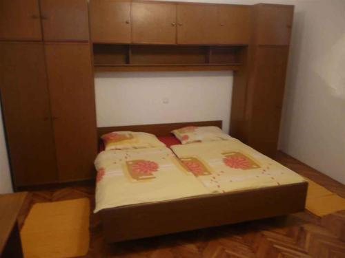 Apartment In Barbat/insel Rab 16335