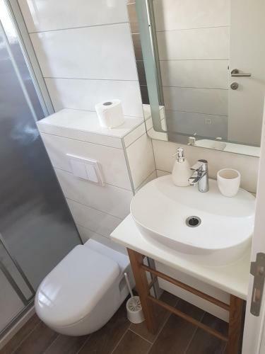 Hostal Elizabeta Deluxe Rooms