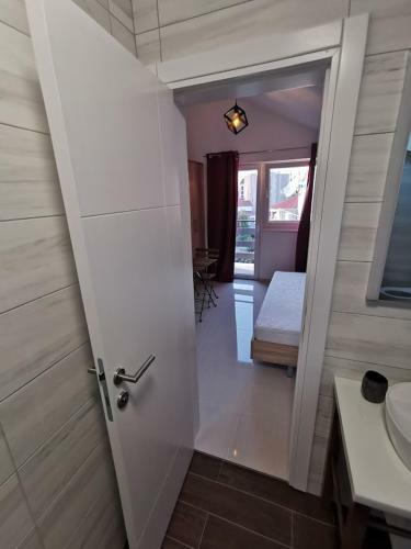 Hostal Elizabeta Deluxe Rooms