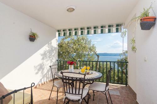 Apartments Zina