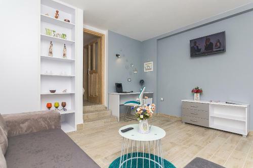 Apartments Zina