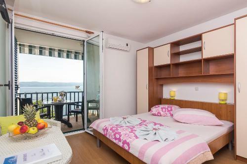 Apartments Zina