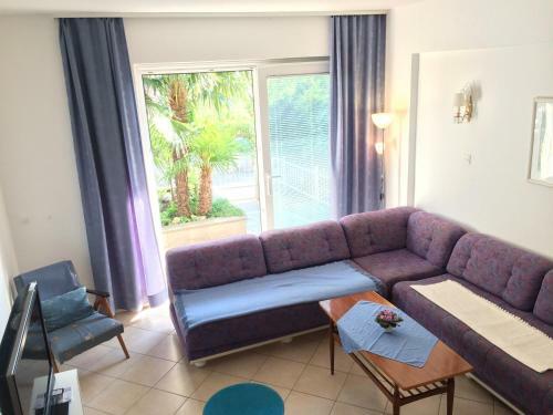 Hostal Rooms And Apartment Lia