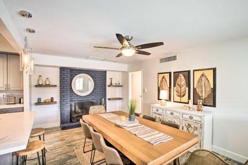 Pristine Escape About 2 Miles To Old Town Scottsdale!