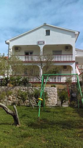 Hostal Guesthouse Bili