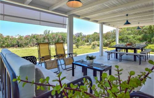 Awesome Home In Balestrate With Wifi And 2 Bedrooms