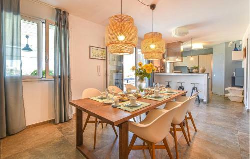 Awesome Home In Balestrate With Wifi And 2 Bedrooms