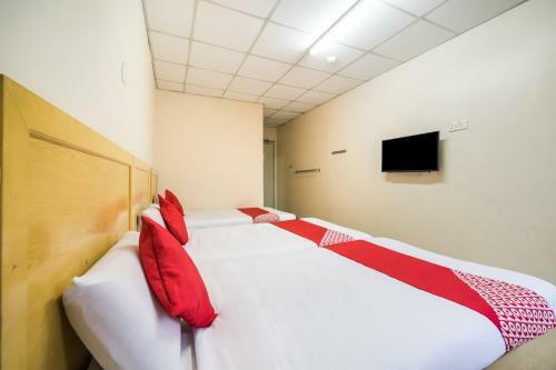 Oyo 301 River Inn Hotel