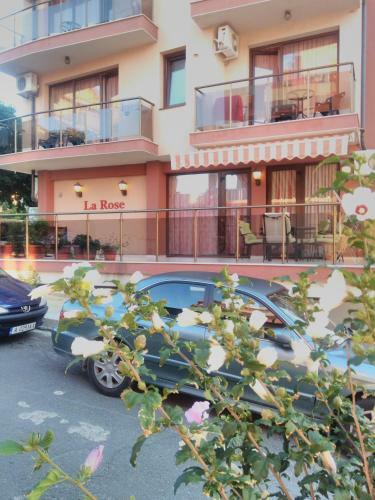 Hostal Guest House La Rose