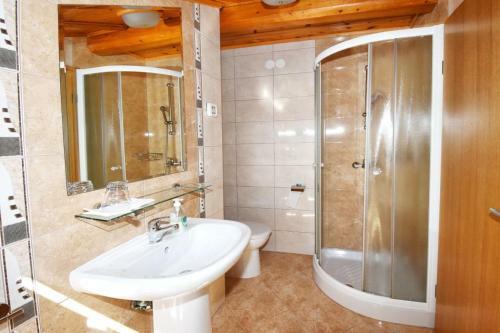 Hostal Apartments And Rooms Branka