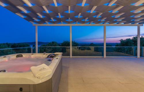 Villa Luna Holiday Home