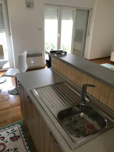 Nevera Volosko Apartment