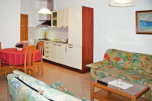 Apartments Villa Nada Podgora - Cdm05024-dyb