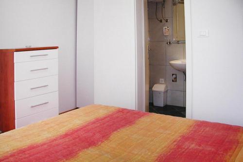 Apartments Villa Nada Podgora - Cdm05024-dyb