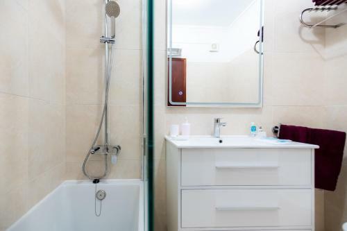 Apartamento Comfortable And Central 3min Walking To The Beach