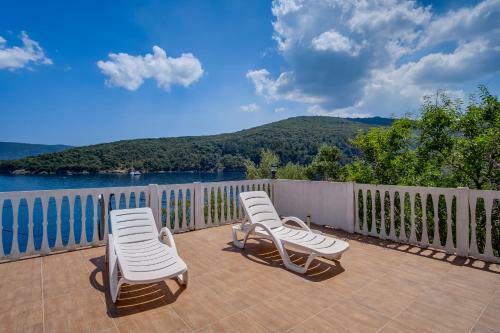 Apartments Valun