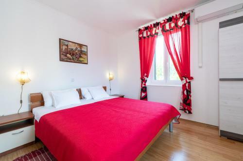Hostal Marica Guesthouse