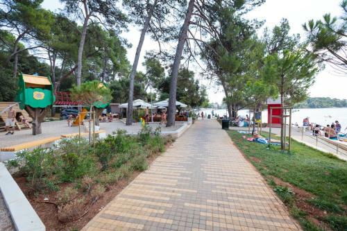 Apartmen Relax 200 M T Beach
