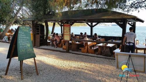 Apartmen Relax 200 M T Beach