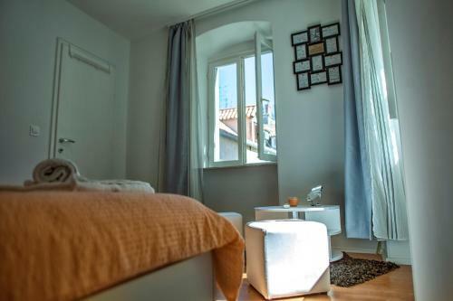 West Wall Apartment