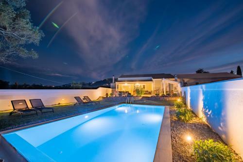 Villa Katikia House