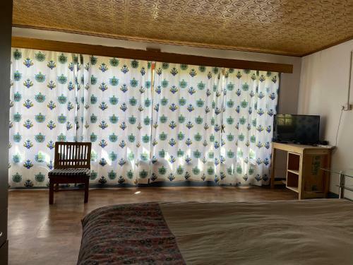 Hostal Saiman Guest House