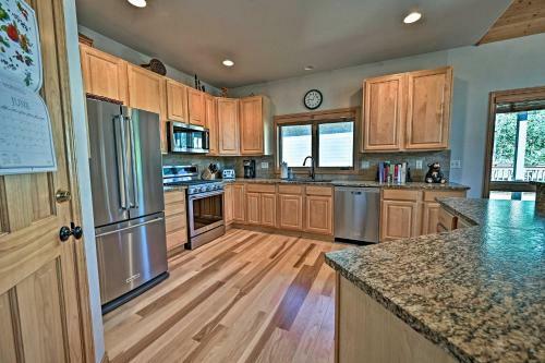 Mountain Home With Decks, Walk To Gondola