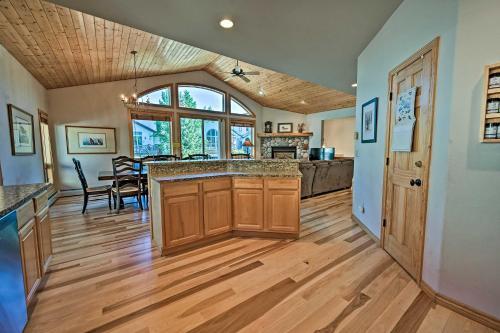 Mountain Home With Decks, Walk To Gondola