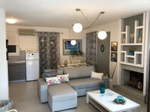 Sofia's Pearl Beachfront Maisonette