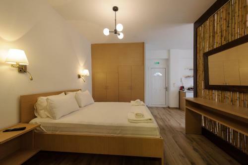 Status Luxury Apartments And Penthouse