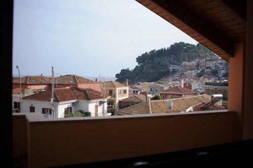 Status Luxury Apartments And Penthouse