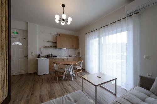 Status Luxury Apartments And Penthouse