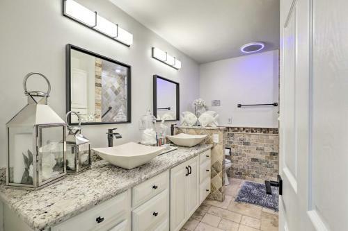 Pet-friendly Tampa Oasis About 15 Mi From Downtown!