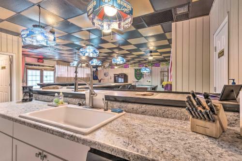 The Float Yard Pensacola Home With Pool Table